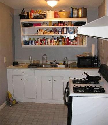 3rd image of 4608 Columbia Ave APT 10