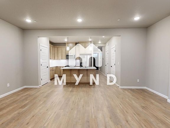 4th image of 13129 NE 71st Pl