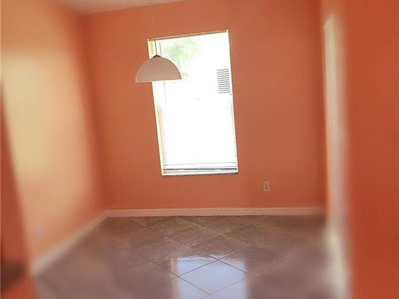 4th image of 3423 32nd St W