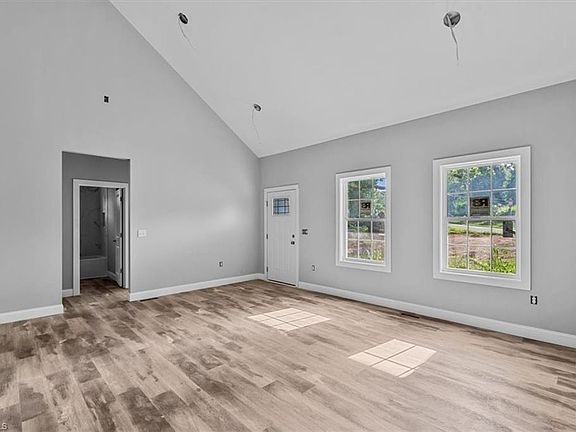 5th image of 311 Styers Rd