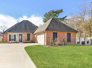 29291 S Redwood Dr, Denham Springs, LA 70726