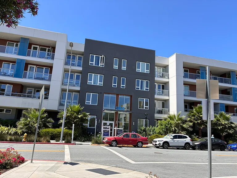 5925 Charlotte Dr #208 — Photo 21