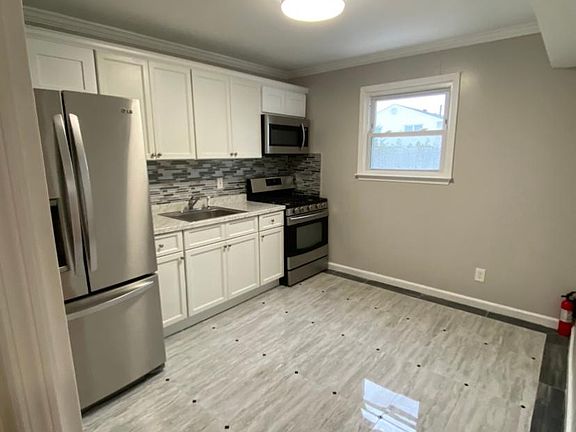 3rd image of 170 Merrill Ave #2