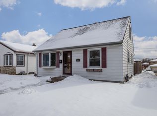 9709 W Sarasota Pl, Milwaukee, WI