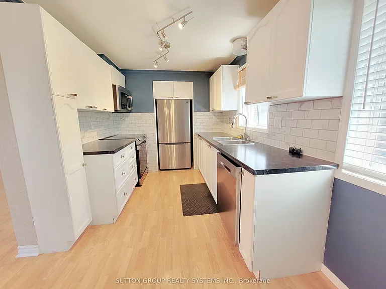 62 Laidlaw Dr #MAIN FLOOR — Photo 8