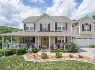 122 Settlers Dr, Clinton, TN 37716