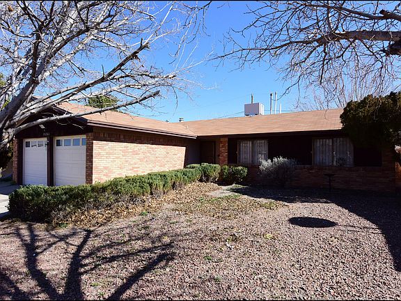 3rd image of 10261 Renfrew Dr