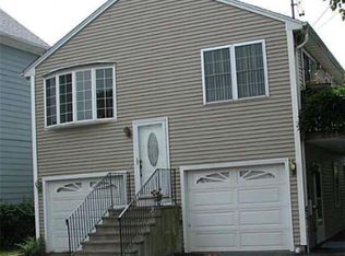 11 Magnolia St, Pawtucket, RI 02860