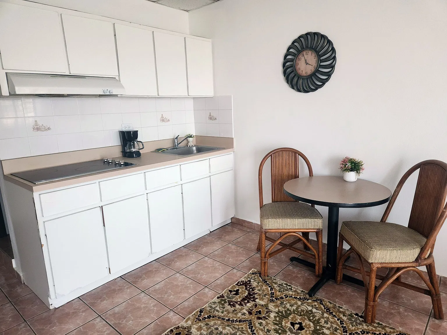 Studio, $1,050 — Photo 3