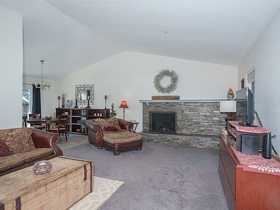 4th image of 3400 Spring Meadow Ln