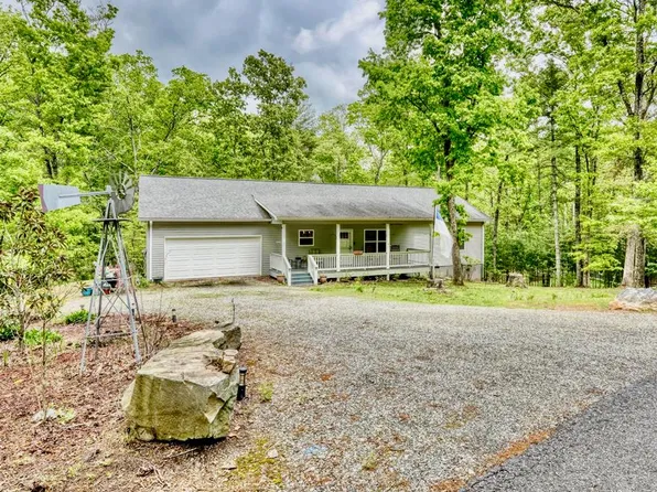 110 Hampton Rd, Morganton, GA 30560