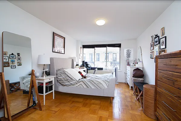 Rented by REAL New York | media 12