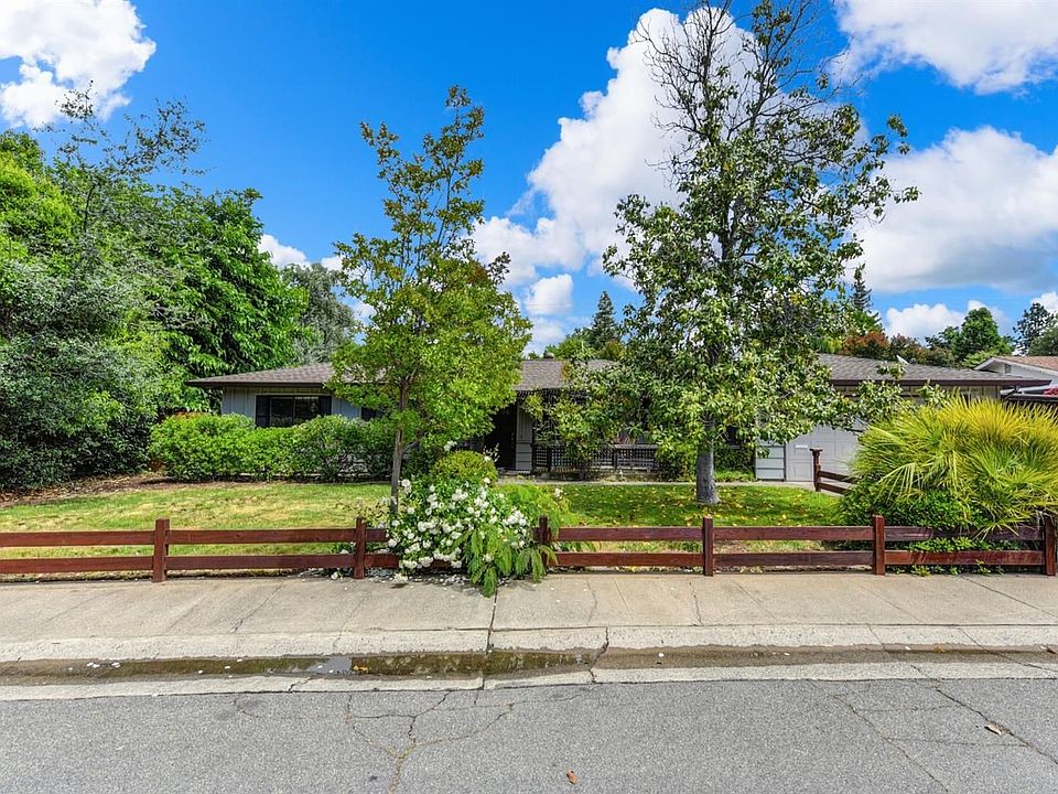 2nd image of 8745 Piedra Way