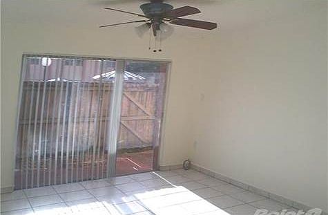 4th image of 10511 SW 108th Ave #195