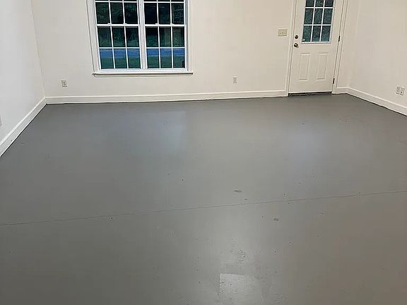 5th image of 1224 Elmwood Rd