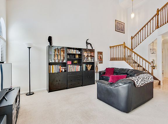 5th image of 1007 Rockport Dr