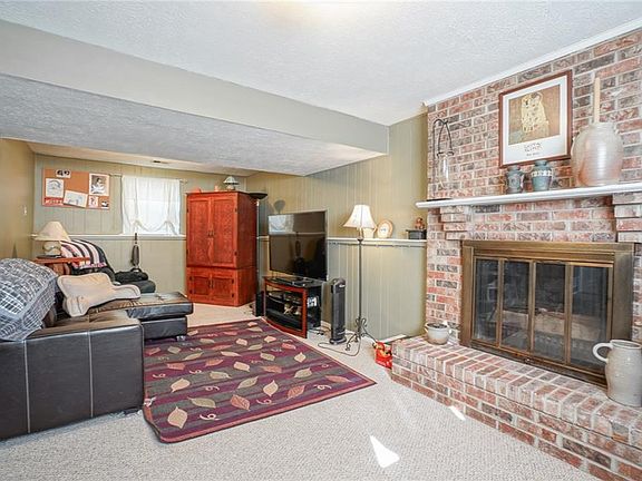 5th image of 9216 Allisonwood Dr