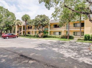 1104 Meadows Circle, Boynton Beach, FL 33436