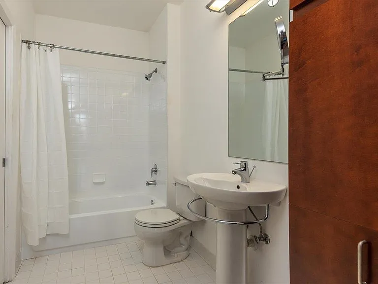 2263 Young Ave E #212 — Photo 10