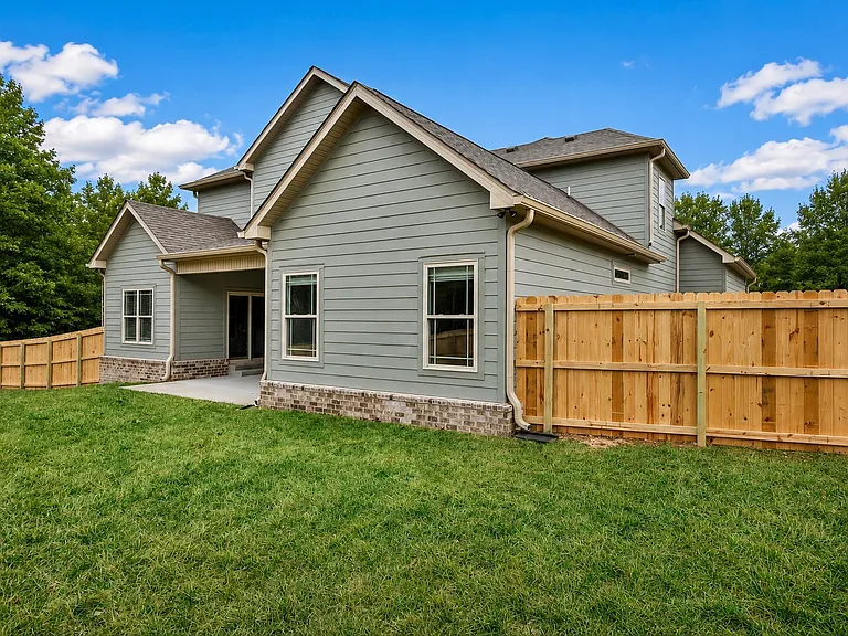 1749 Powell Rd — Photo 48
