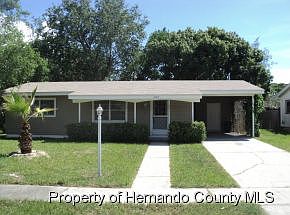 4th image of 4563 Essex Ln