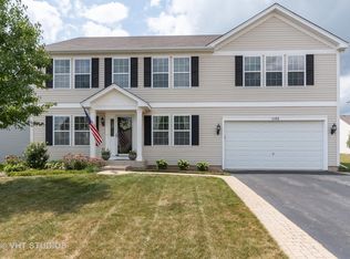 1102 Robinson St, Elburn, IL 60119