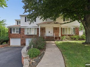 585 Churchill Rd, Teaneck, NJ 07666