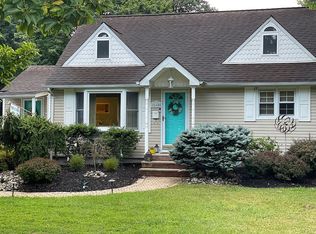 160 Garden Rd, Pompton Lakes, NJ 07442