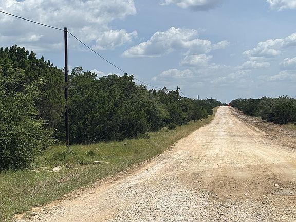 2nd image of 1815 County Road 310