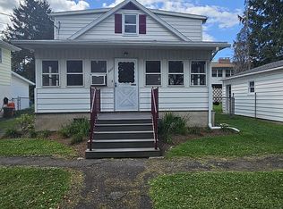 827 N McKinley Ave, Endicott, NY 13760
