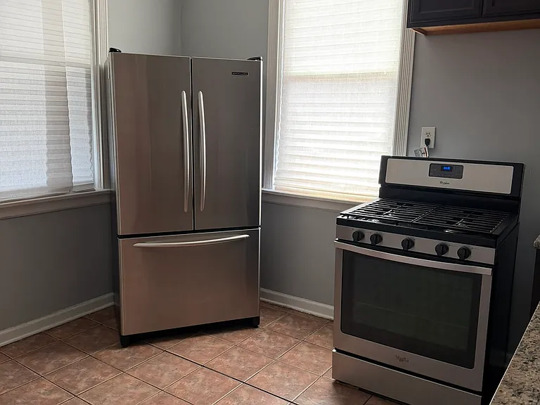 7625 S Green St #2 — Photo 2