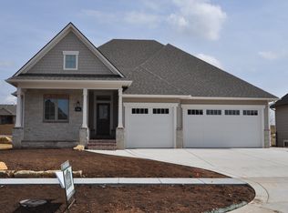 2306 N Fairway Ct, Derby, KS 67037