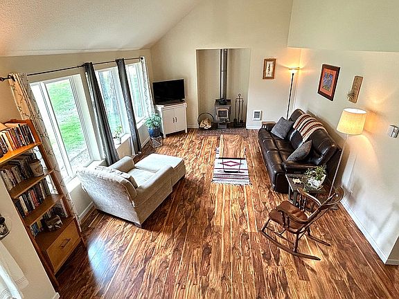 3rd image of 2923 NE Deborah Ct