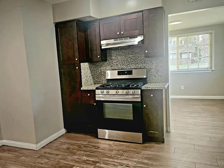 3408 Eisenhower Ave — Photo 12