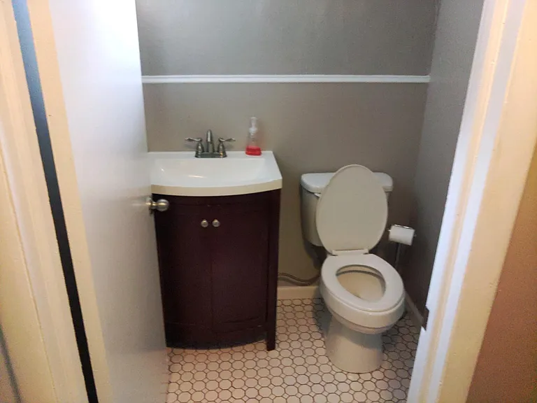 545 Meadow Dr — Photo 16