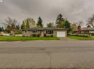 10434 NE Shaver St, Portland, OR