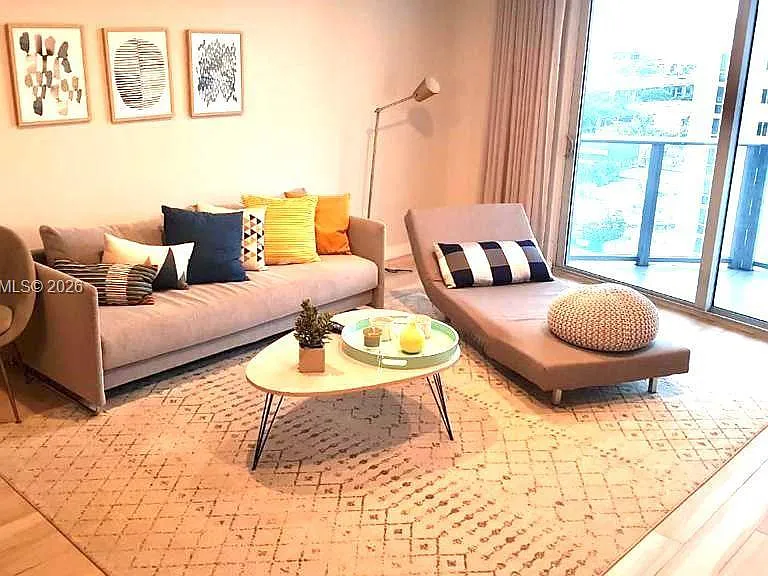 1010 SW 2nd Ave #1105 — Photo 22