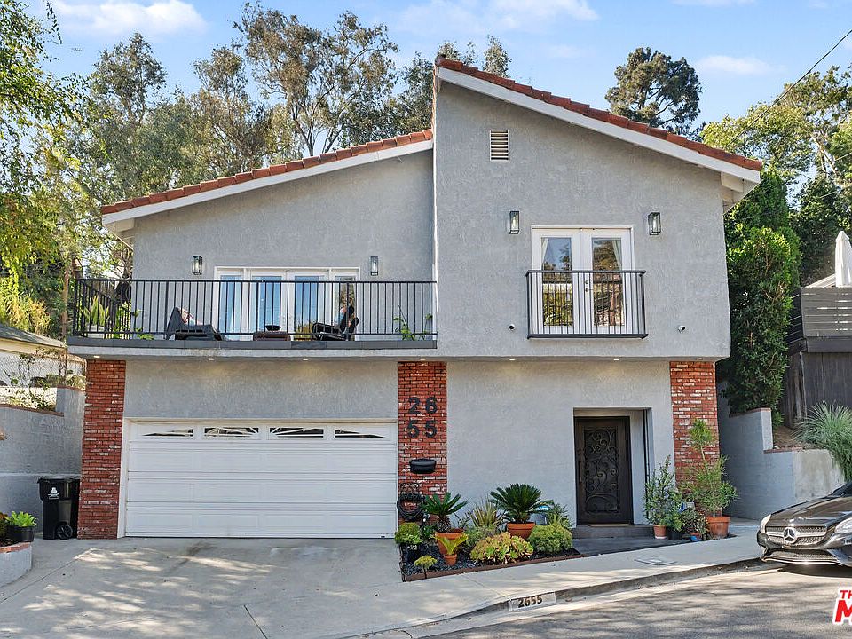 1st image of 2655 Saxon Dr