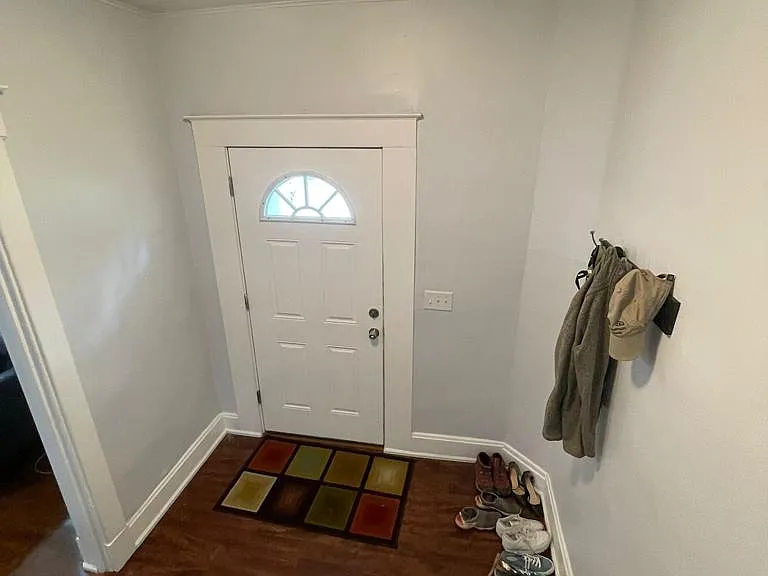 2348 Highland Ave — Photo 5