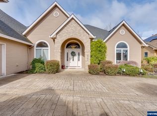 2763 Hazelnut Dr, Woodburn, OR