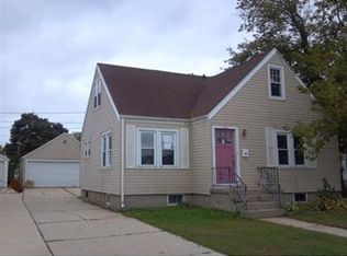 829 Jackson St, Manitowoc, WI 54220