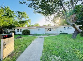 106 Hillcrest St, Mansfield, TX 76063