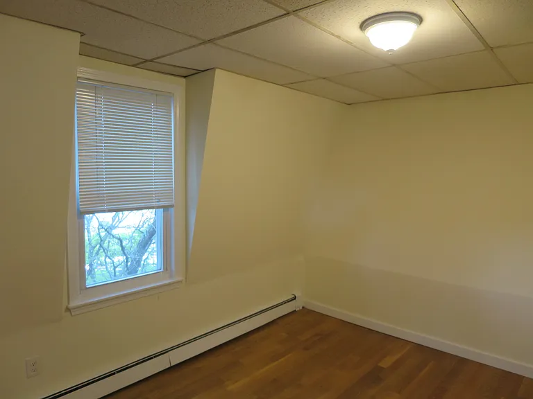 37 Davis Sq #6R — Photo 7