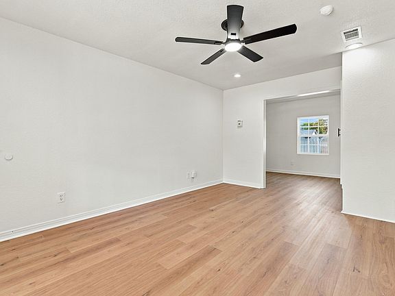 5th image of 3718 26th St