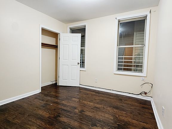 4th image of 449 Avon Ave #3