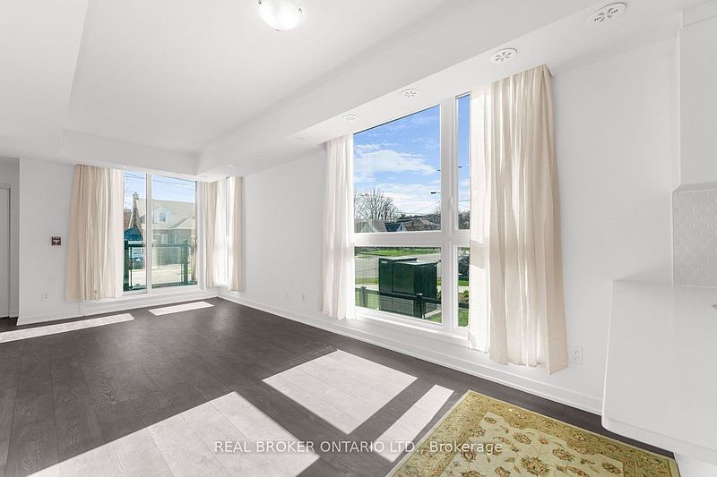 Toronto Townhouse for rent - 2 Bedrooms — photo 2