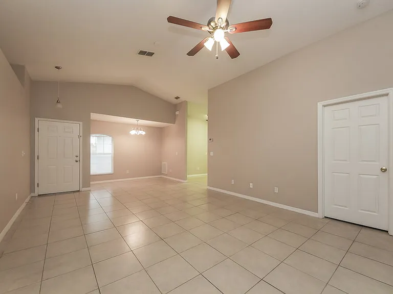 711 Whisper Sound St — Photo 2