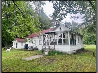 6831 SE Torch Lake Dr, Alden, MI 49612