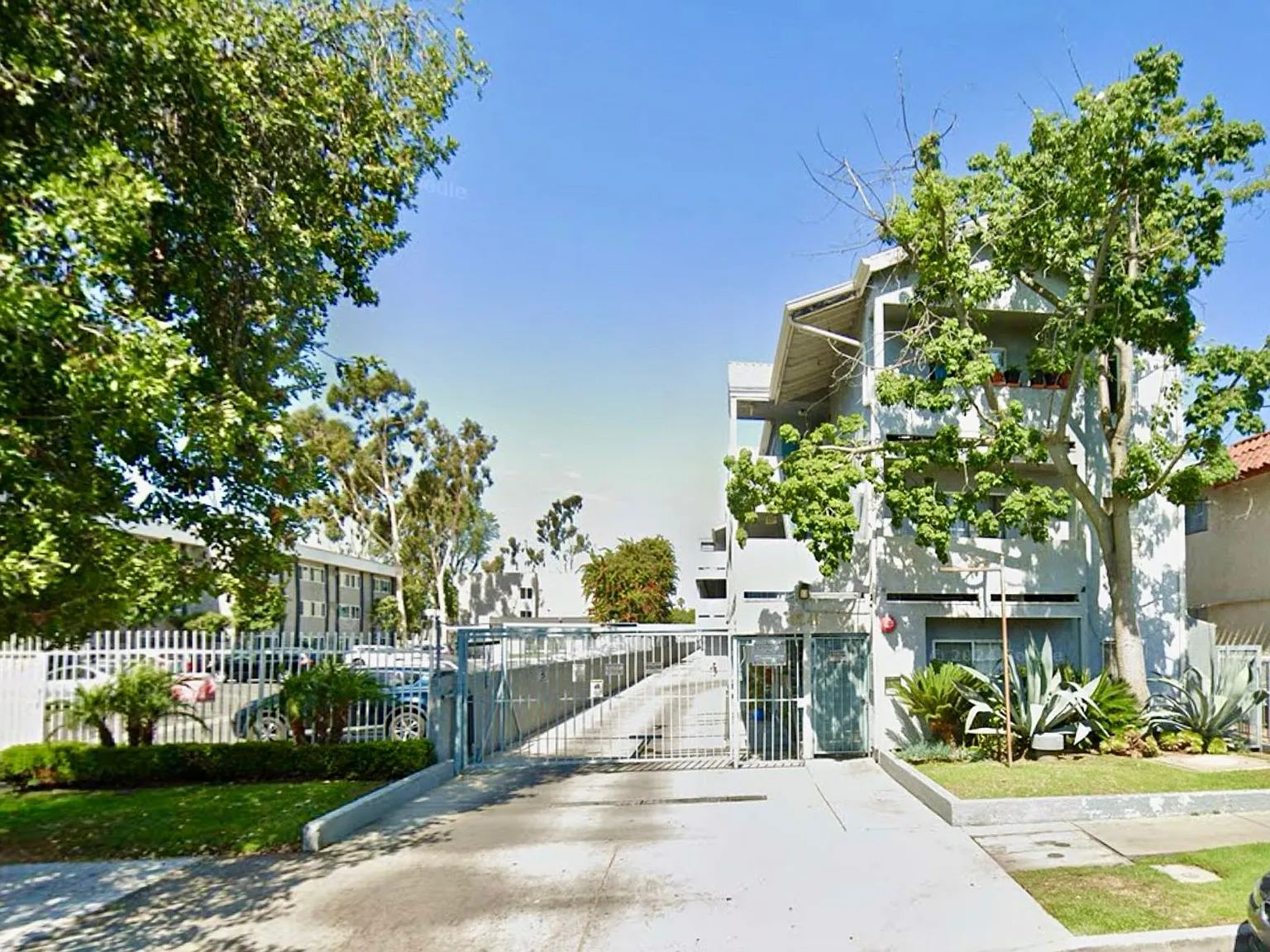 Beckwood Apartments — Photo 1
