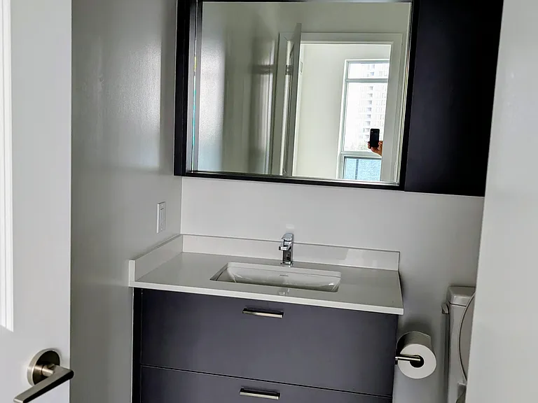 30 Upper Mall Way — Photo 6